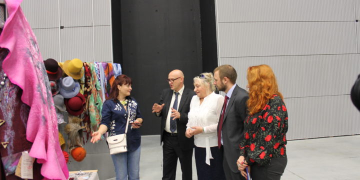 “Творческая мастерская JK” бала представлена на 1-м Международном форуме выставке”Руками женщины”