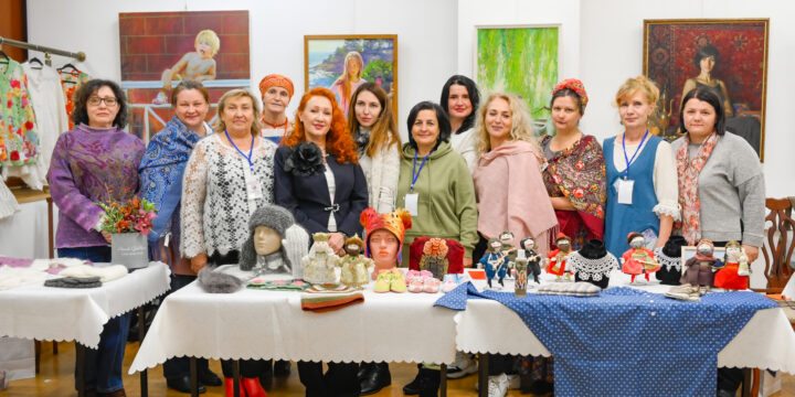 The international exhibition “By Hands of a woman” October 10-11, 2023. Moscow